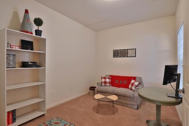 Den/ Office