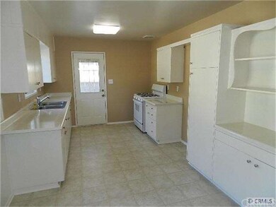 Very Clean Kitchen