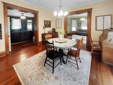 808 E Walnut St, Washington, IN 47501 - photo 5