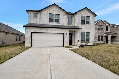 208 Eagleville Dr, Alvin, TX 77511 - photo 2