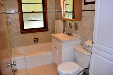 18425 Burnham Ave, Lansing, IL 60438 - photo 7