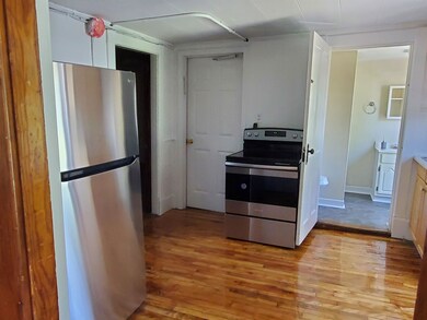 4 Elm St unit 205, Lancaster, NH 03584 - photo 3