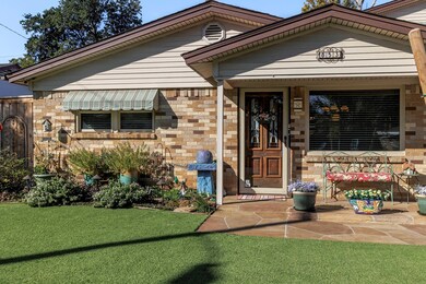 853 Russell Ln, Bedford, TX 76022 - photo 3