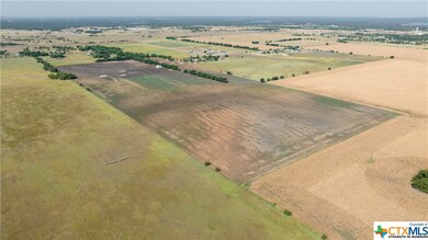 10204 S Whitehall Rd, Temple, TX 76504 - photo 6