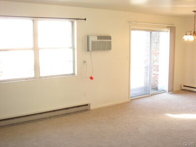 1082 Pine Grove Cir unit 4C, Allentown, PA 18106 - photo 6