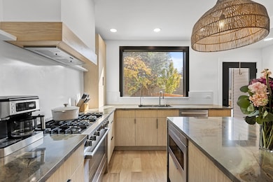 118 Webster Ave, Jersey City, NJ 07307 - photo 7