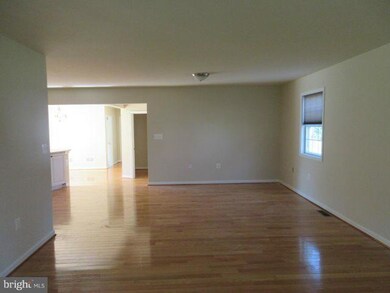 5882 Oakland Rd, Sykesville, MD 21784 - photo 4