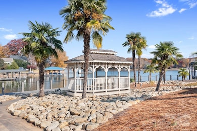 20332 Colony Point Ln, Cornelius, NC 28031 - photo 5