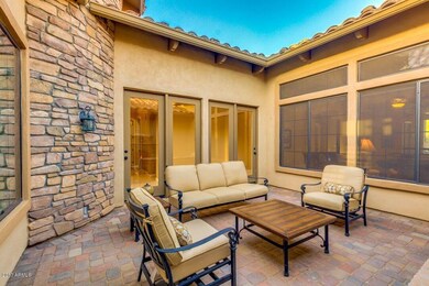 Courtyard2