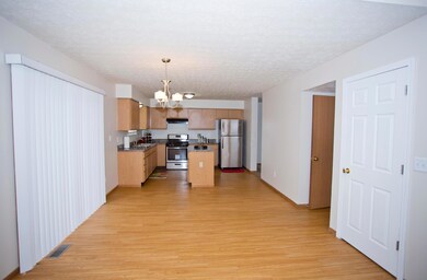 4145DeadhamSt_14
