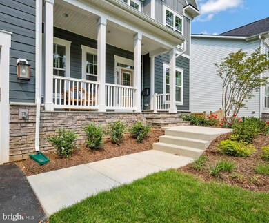 7213 Tod St, Falls Church, VA 22046 - photo 5