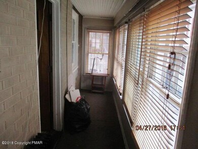 247 Franklin St, Tamaqua, PA 18252 - photo 5