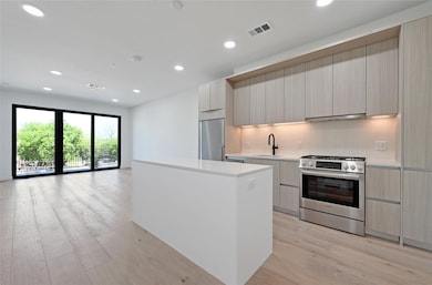 One Oak unit 218, Austin, TX 78704 - photo 2