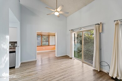 10-Dining Room