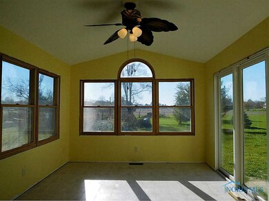 22310 W Hellwig Rd, Genoa, OH 43430 - photo 5