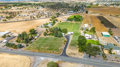 37-web-or-mls-692 SW Colfax Ln, Madras (