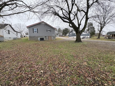 134 Elm St, Pulaski, TN 38478 - photo 6