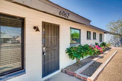 07 Exterior Front Entry