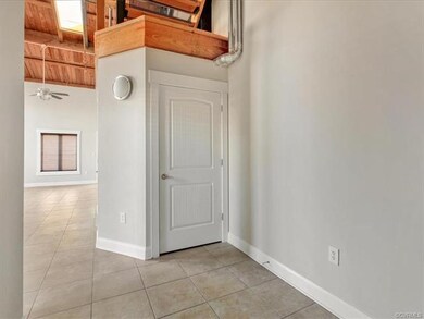 Foyer / Hall Closet