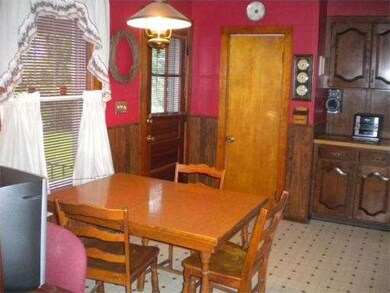 48 Williston Ave, Easthampton, MA 01027 - photo 5