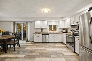 319 Fairview Ave unit 319, Rehoboth, MA 02769 - photo 4