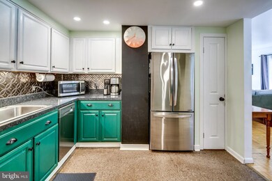 823 N Central Ave, Baltimore, MD 21202 - photo 5