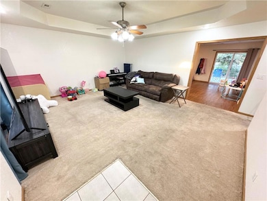 606 Kendrick St, Knob Noster, MO 65336 - photo 5