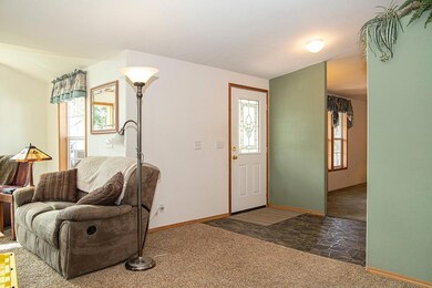 247 Hull Dr, Grants Pass, OR 97526 - photo 4