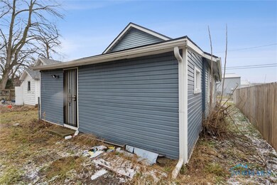 821 Elysian Ave, Toledo, OH 43607 - photo 6