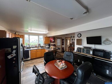 1590 W 2nd St, Halsey, OR 97348 - photo 6