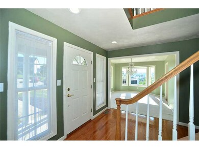 Entry/Foyer.