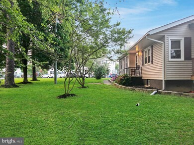 1840 Sutton Ave, Halethorpe, MD 21227 - photo 3