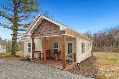 68 Brevard Knoll Dr, Hendersonville, NC 28792 - photo 2