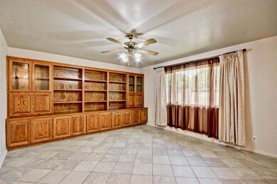 2207 E Des Moines Cir, Mesa, AZ 85213 - photo 4