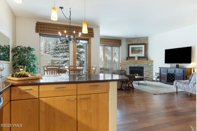Savoy Villas 2D MLS-6