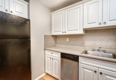 25 Linden Ave unit 16, Somerville, MA 02143 - photo 4
