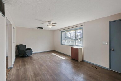 04-Living Room