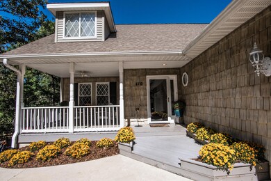 110Sandspur8815