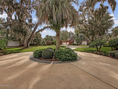 Circlular driveway