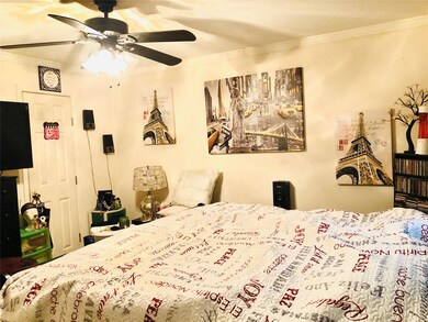 7120 W Knoll St, Houston, TX 77028 - photo 4