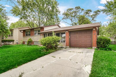 17618 Grandview Dr, Hazel Crest, IL 60429 - photo 2