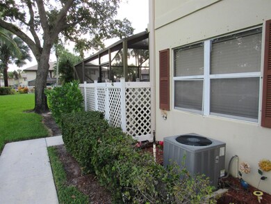17 Bedford Ct unit C, Royal Palm Beach, FL 33411 - photo 4