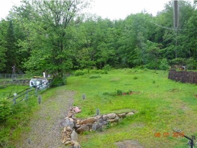 47 Mechanic St, Winchester, NH 03470 - photo 6