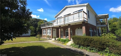 928 Marlboro St, High Point, NC 27260 - photo 2