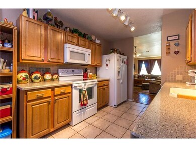 9220 Snowberry Dr, Oklahoma City, OK 73165 - photo 6