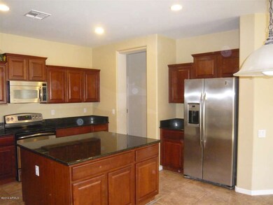 19061 N Toya St 008