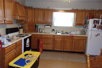 14 Juniper St, Homer City, PA 15748 - photo 4