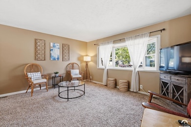 3507 W 10th St, Lawrence, KS 66049 - photo 5