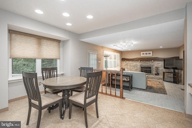 935 Edgewood Ln, Feasterville Trevose, PA 19053 - photo 6