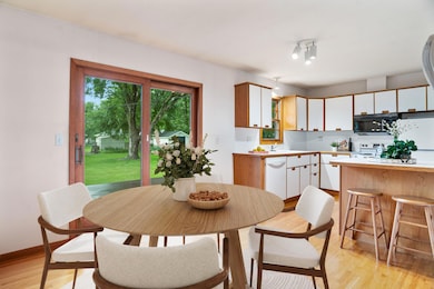 8341 Ewing Rd S, Minneapolis, MN 55431 - photo 6